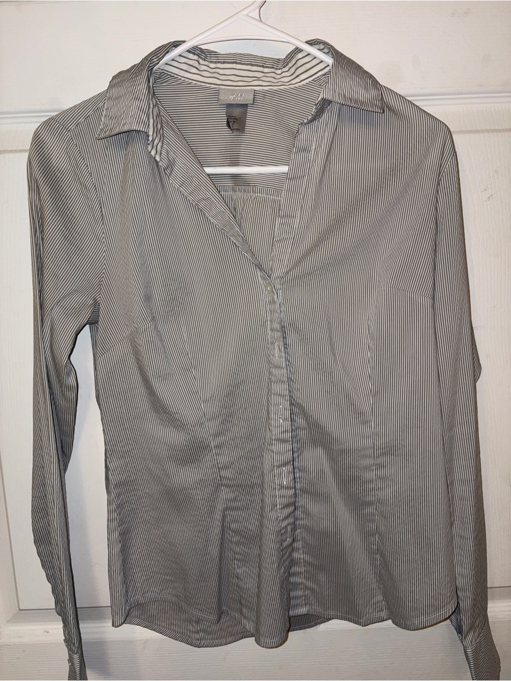 Button up tops - Picture 5 of 10